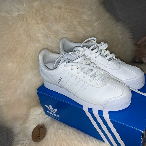 All white Adidas Samoa shoes - Picture 5 of 8
